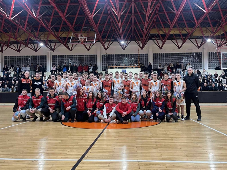 520 paketića prikupljeno u humanitarnoj akciji "Jedan slatkiš, jedno dijete"